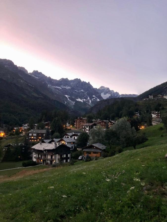 Il Piccolo Rifugio - Casa Valtournenche Διαμέρισμα Εξωτερικό φωτογραφία